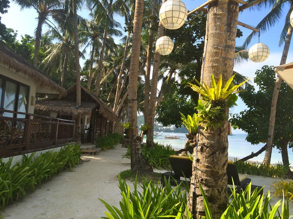 Rieseling Boracay Beach Resort Balabag  Exteriör bild