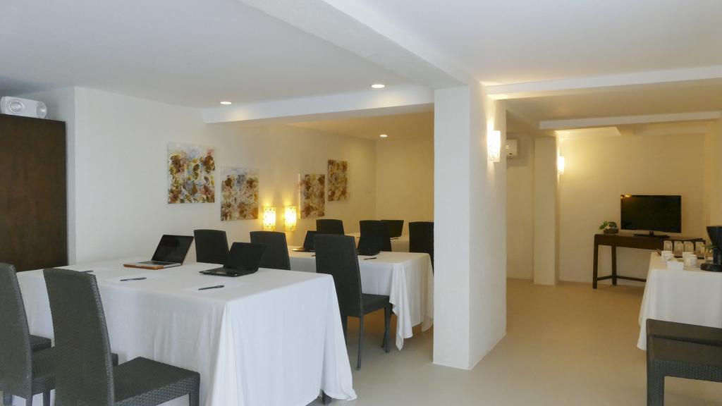 Rieseling Boracay Beach Resort Balabag  Exteriör bild